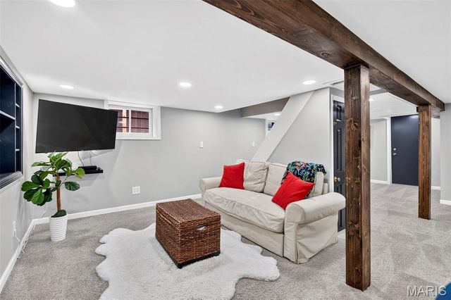 4074 Alma Avenue, St Louis, MO 63116