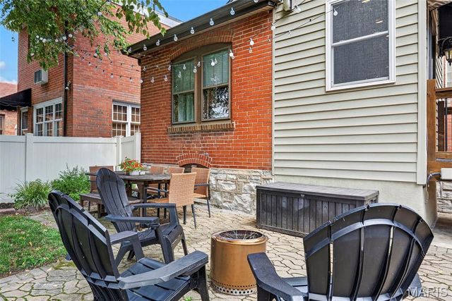 4074 Alma Avenue, St Louis, MO 63116