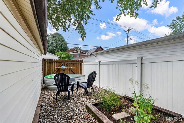 4074 Alma Avenue, St Louis, MO 63116