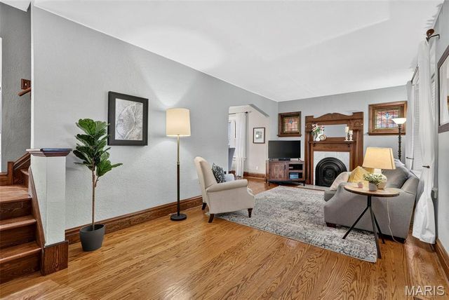 4074 Alma Avenue, St Louis, MO 63116