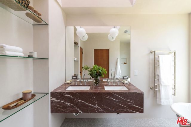 1318 N Ogden Drive, Los Angeles, CA 90046