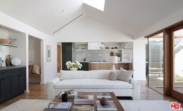 1318 N Ogden Drive, Los Angeles, CA 90046