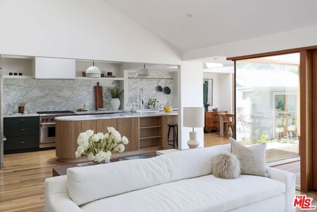 1318 N Ogden Drive, Los Angeles, CA 90046