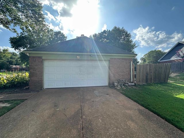 7218 BARNSTABLE RD, Memphis, TN 38125