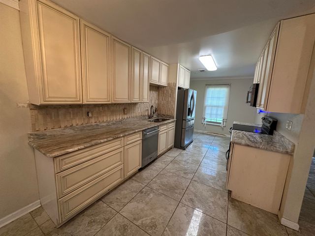 7218 BARNSTABLE RD, Memphis, TN 38125