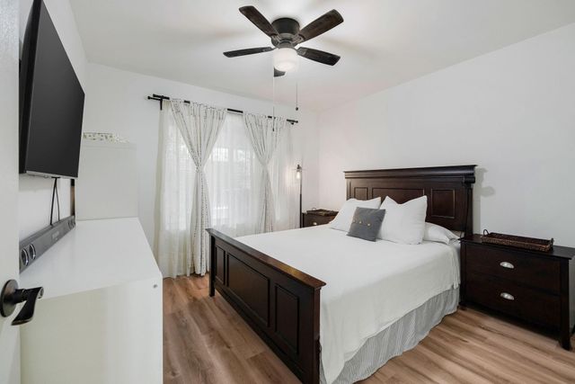 7912 Ellinger Lane, Houston, TX 77040