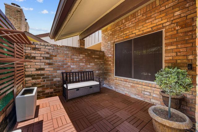 7912 Ellinger Lane, Houston, TX 77040