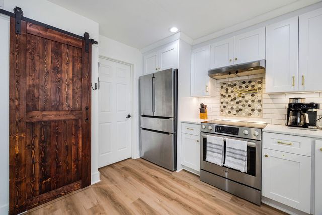7912 Ellinger Lane, Houston, TX 77040