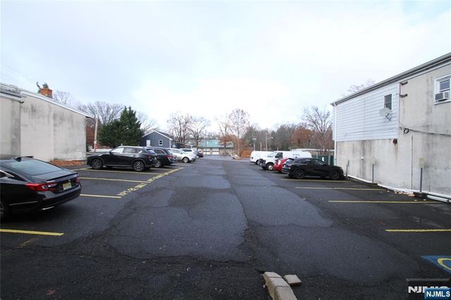 126-132 Hardenburgh Avenue 128 | Liquor St, Demarest, NJ 07627