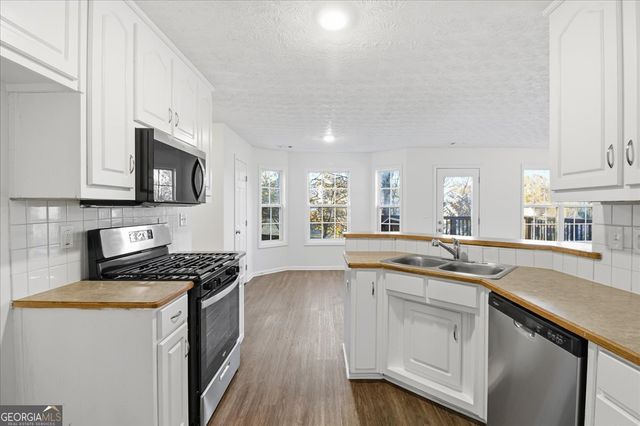 1296 Melrose Forest Lane, Lawrenceville, GA 30045