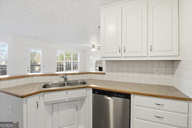 1296 Melrose Forest Lane, Lawrenceville, GA 30045