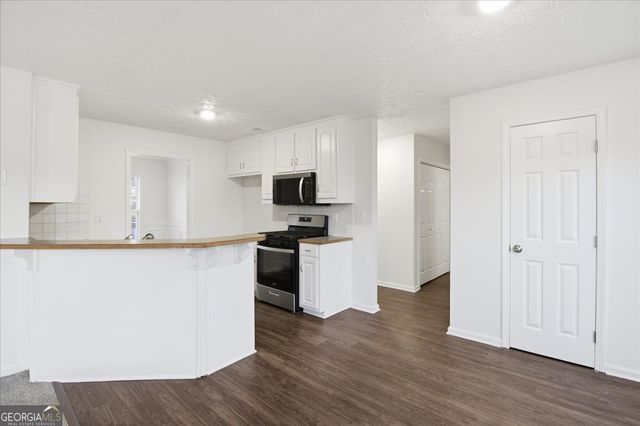 1296 Melrose Forest Lane, Lawrenceville, GA 30045