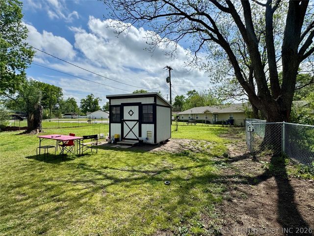 10 Ross Street, Pryor, OK 74361