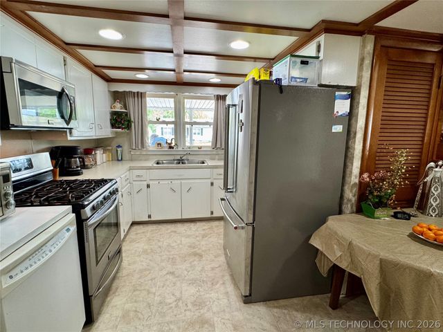 10 Ross Street, Pryor, OK 74361