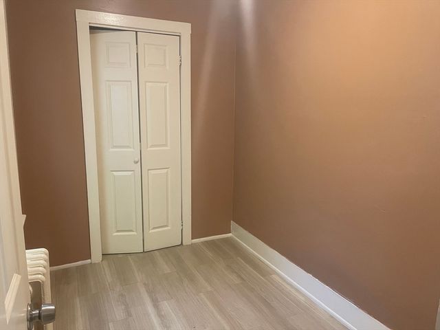 6 Bailey St 1, Boston, MA 02124