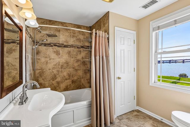 8239 PEACH ORCHARD RD, Baltimore, MD 21222