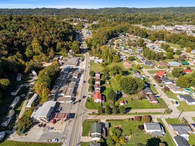 583 DAVIS CREEK ROAD, Barboursville, WV 25504