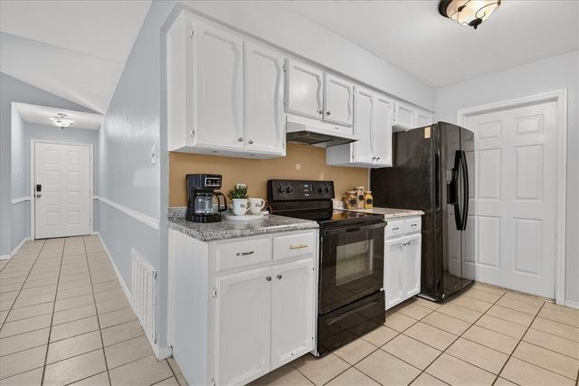 4654 Vail St, Corpus Christi, TX 78413