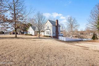 2430 Old Huntingdon Rd, Lexington, TN 38351