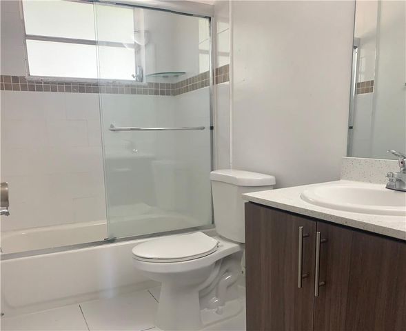401 NW 34 Street 94-214, Pompano Beach, FL 33064