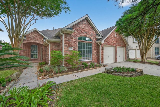 11210 Stoney Meadow Drive, Houston, TX 77095