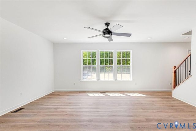 312 Union Dr, Ruther Glen, VA 22546