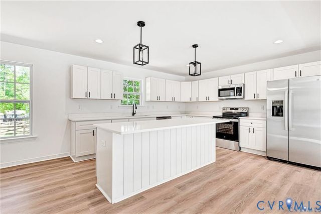 312 Union Dr, Ruther Glen, VA 22546