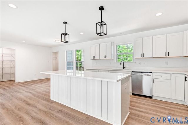 312 Union Dr, Ruther Glen, VA 22546