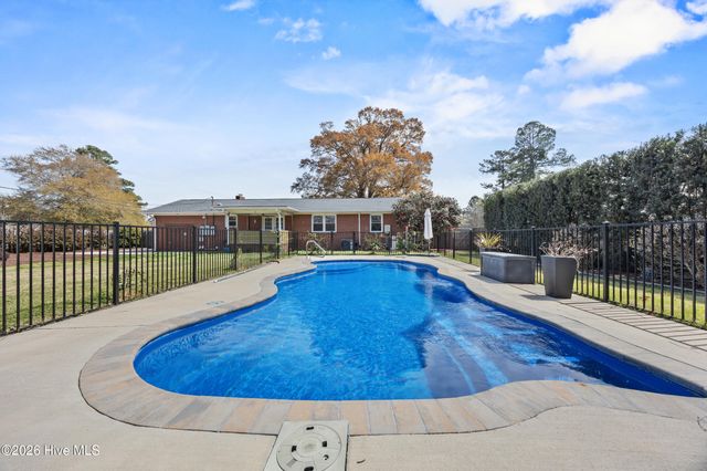 1702 Lincoln Road, Wilmington, NC 28403