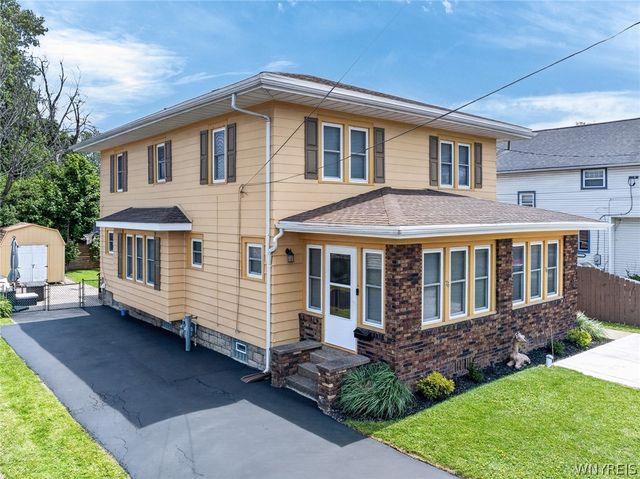 78 Salisbury Avenue, Hamburg, NY 14219