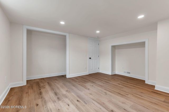 37 Swartzel Drive, Middletown, NJ 07748