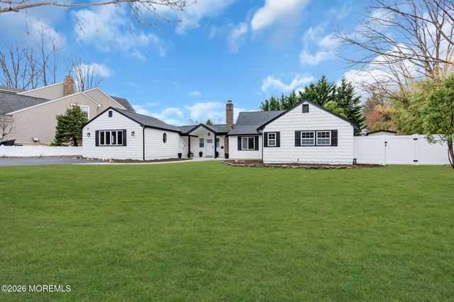 37 Swartzel Drive, Middletown, NJ 07748