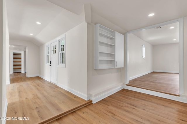 37 Swartzel Drive, Middletown, NJ 07748