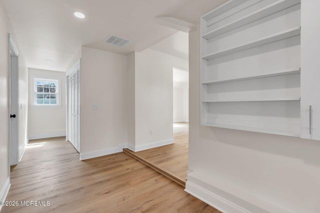 37 Swartzel Drive, Middletown, NJ 07748