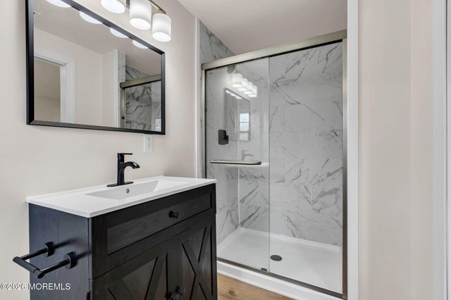 37 Swartzel Drive, Middletown, NJ 07748