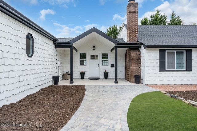 37 Swartzel Drive, Middletown, NJ 07748