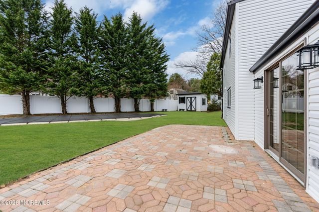 37 Swartzel Drive, Middletown, NJ 07748