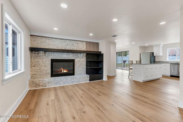 37 Swartzel Drive, Middletown, NJ 07748