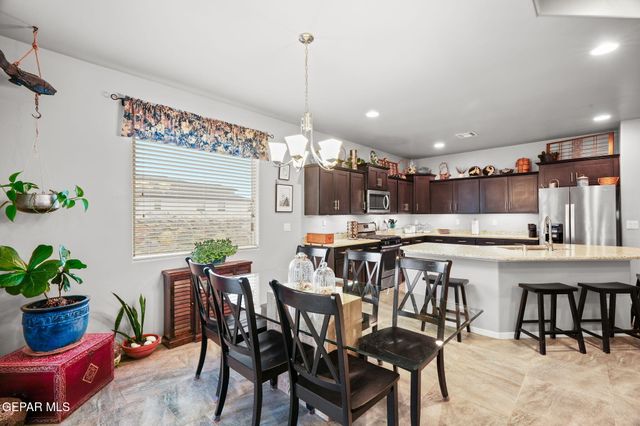847 HOLLY PARK Avenue, Santa Teresa, NM 88008