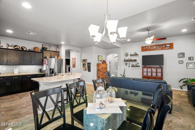 847 HOLLY PARK Avenue, Santa Teresa, NM 88008
