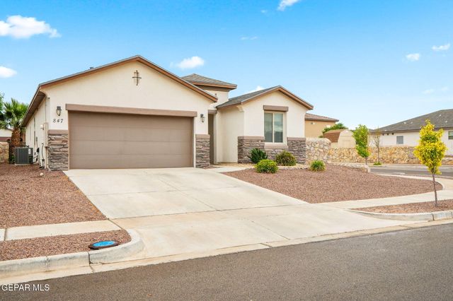 847 HOLLY PARK Avenue, Santa Teresa, NM 88008