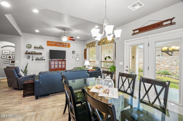 847 HOLLY PARK Avenue, Santa Teresa, NM 88008