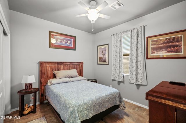 847 HOLLY PARK Avenue, Santa Teresa, NM 88008