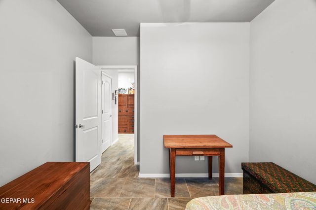 847 HOLLY PARK Avenue, Santa Teresa, NM 88008
