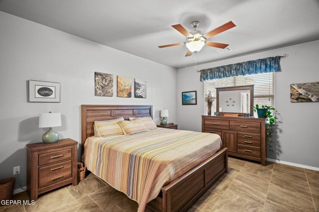 847 HOLLY PARK Avenue, Santa Teresa, NM 88008