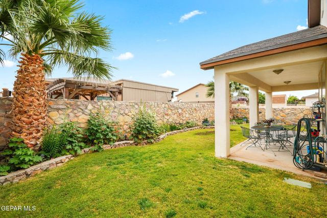 847 HOLLY PARK Avenue, Santa Teresa, NM 88008