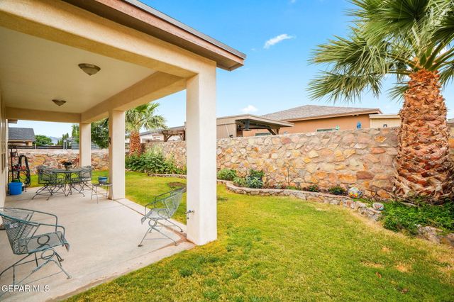847 HOLLY PARK Avenue, Santa Teresa, NM 88008