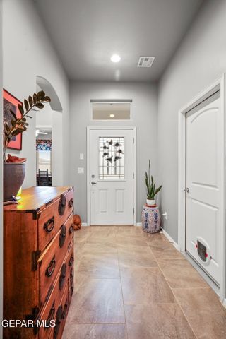 847 HOLLY PARK Avenue, Santa Teresa, NM 88008