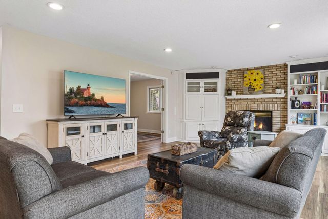 11877 Cottonwood Street NW, Coon Rapids, MN 55448