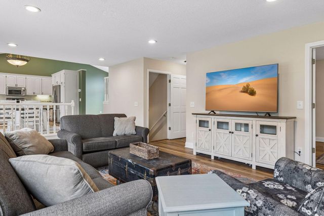 11877 Cottonwood Street NW, Coon Rapids, MN 55448